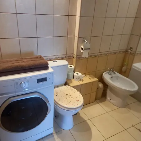 Dom Z Tarasem I Ogrodem *